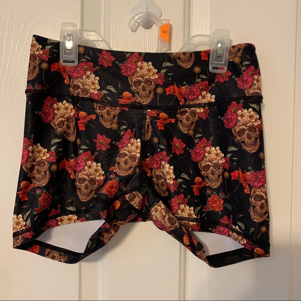 Wicked Bombshell | Booty Shorts